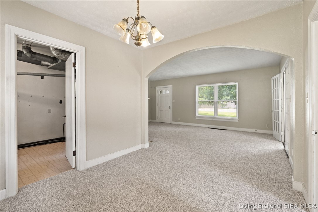 2705 Charlestown Road New Albany, IN 47150 - Photo 16 of 31