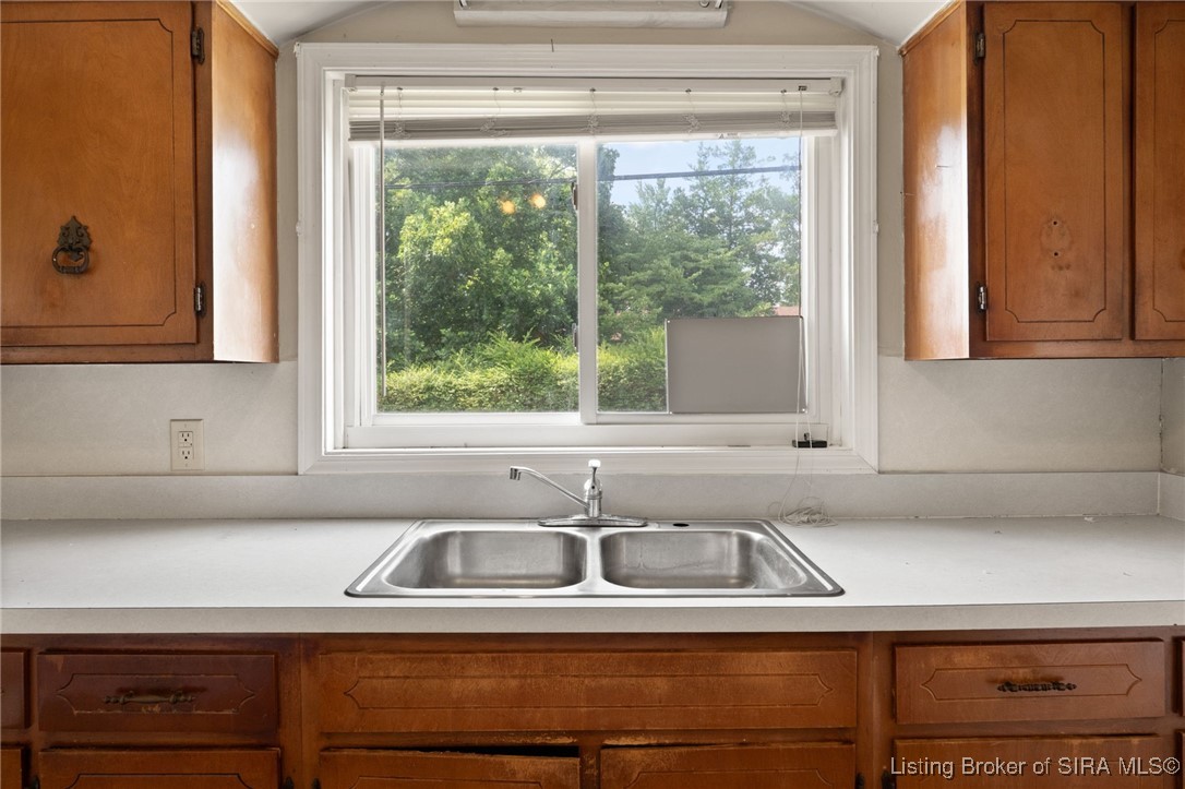 2705 Charlestown Road New Albany, IN 47150 - Photo 23 of 31