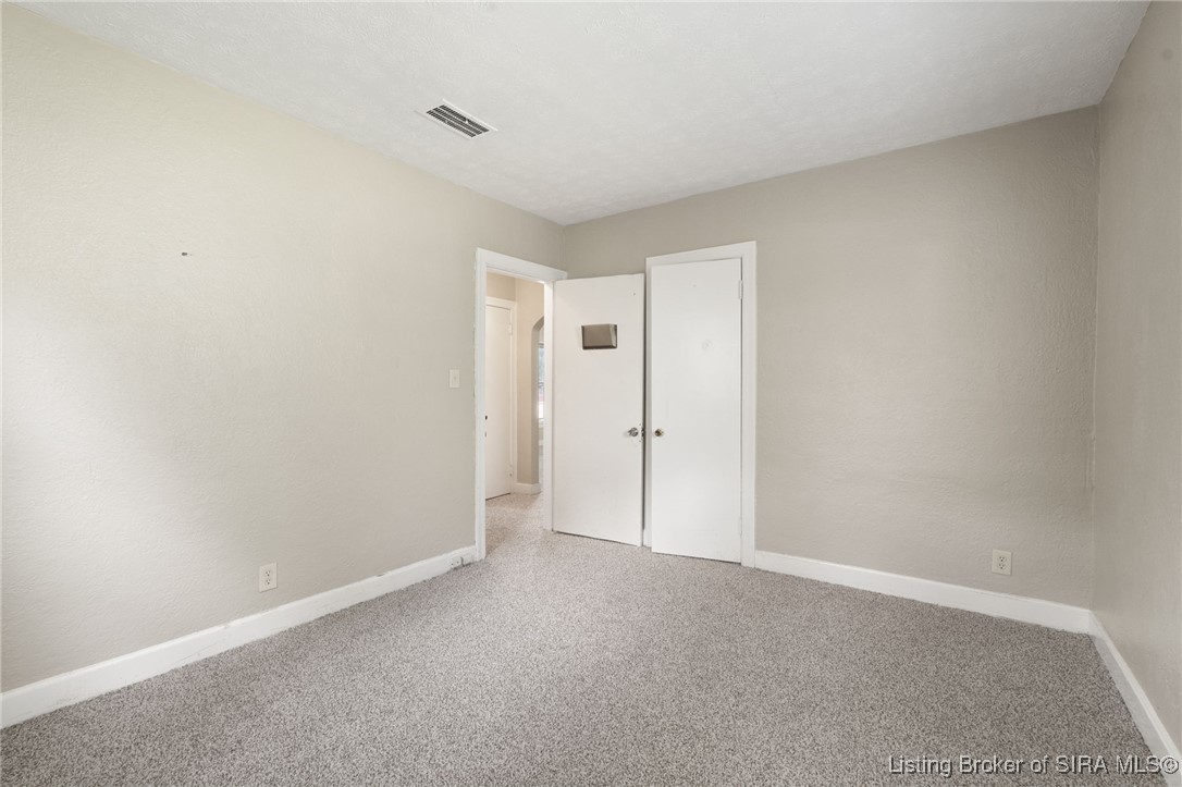 2705 Charlestown Road New Albany, IN 47150 - Photo 26 of 31