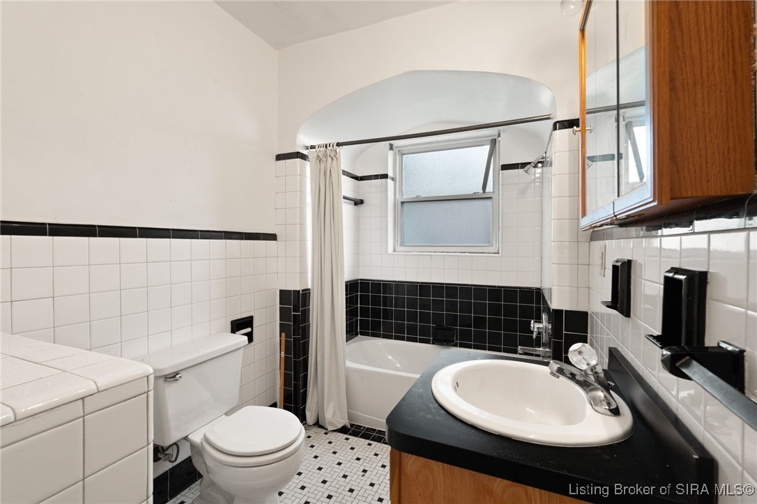 2705 Charlestown Road New Albany, IN 47150 - Photo 5 of 31