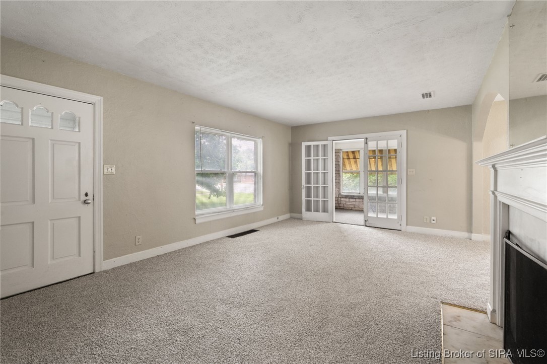 2705 Charlestown Road New Albany, IN 47150 - Photo 9 of 31