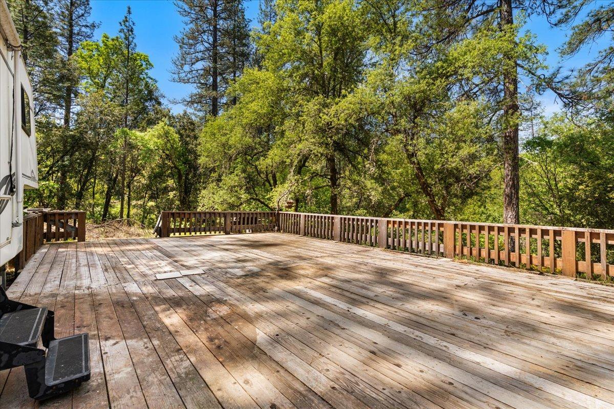 12921 Slate Creek Road Nevada City, CA 95959 - Photo 39 of 41 a view of backyard with a wooden fence
