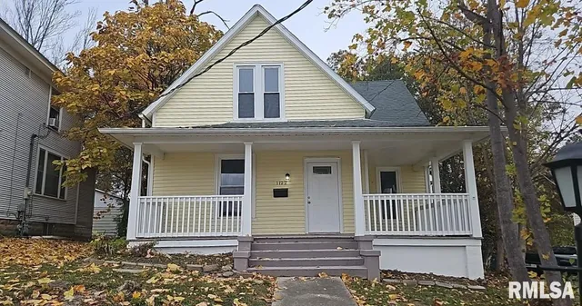 $140,500 | 1122 Maple Street, Mount Vernon, IL 62864