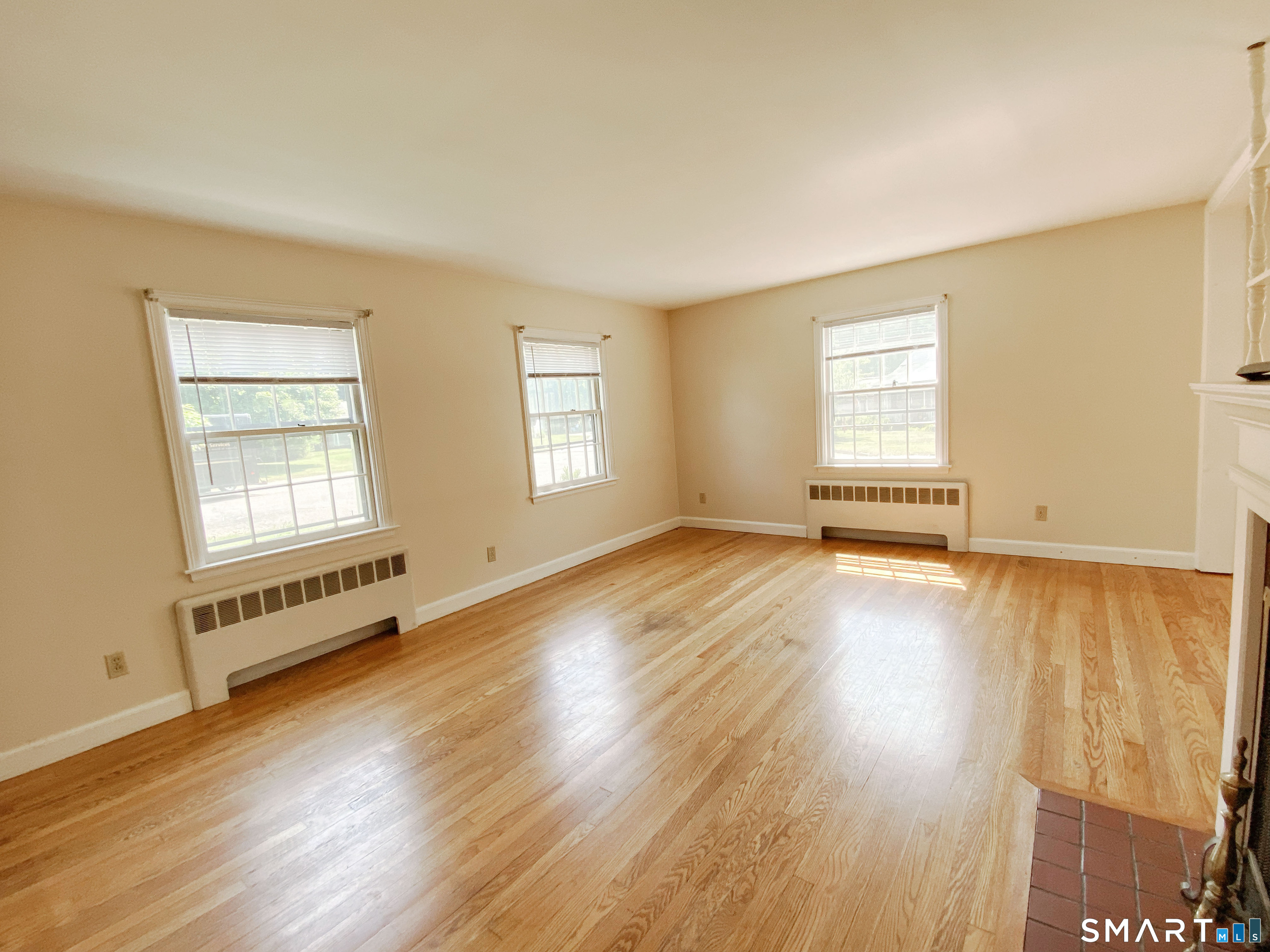 48 Bagley Road Southington, CT 06489 - Photo 3 of 37