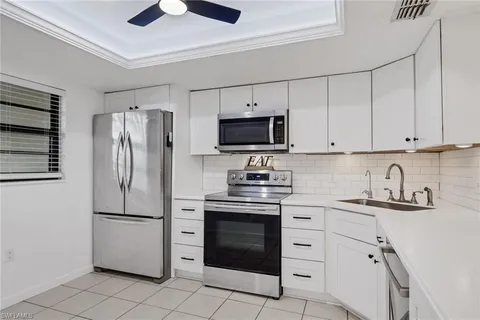 $235,000 | 9395 Pennsylvania Avenue, Unit 25, Bonita Springs, FL 34135