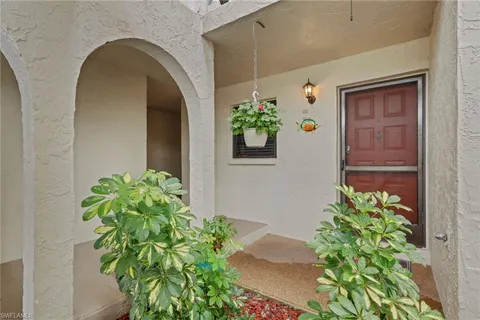 $235,000 | 9395 Pennsylvania Avenue, Unit 25, Bonita Springs, FL 34135