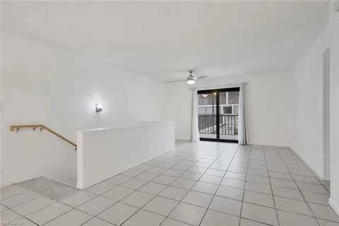 $235,000 | 9395 Pennsylvania Avenue, Unit 25, Bonita Springs, FL 34135