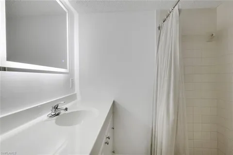 $235,000 | 9395 Pennsylvania Avenue, Unit 25, Bonita Springs, FL 34135