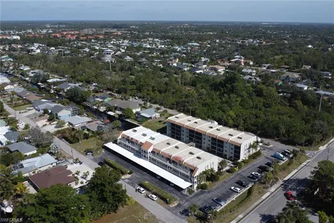 $235,000 | 9395 Pennsylvania Avenue, Unit 25, Bonita Springs, FL 34135