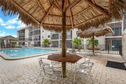 $235,000 | 9395 Pennsylvania Avenue, Unit 25, Bonita Springs, FL 34135