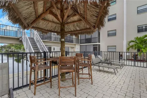 $235,000 | 9395 Pennsylvania Avenue, Unit 25, Bonita Springs, FL 34135