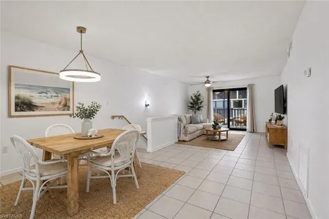 $235,000 | 9395 Pennsylvania Avenue, Unit 25, Bonita Springs, FL 34135