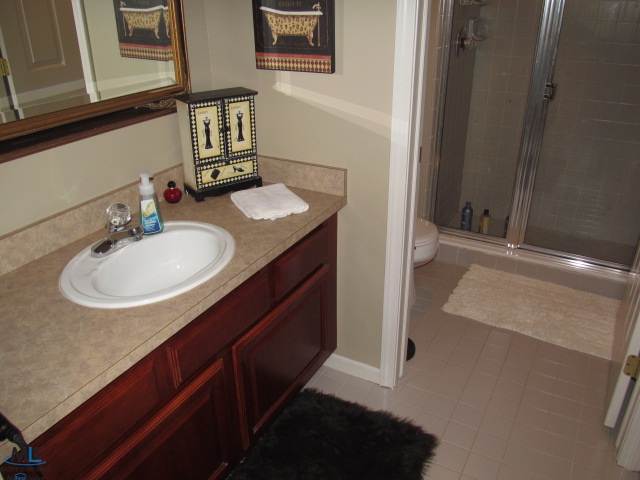 20624 Dunham Road, Unit 7 Clinton Township, MI 48038 - Photo 17 of 24 31115649-16.JPG
