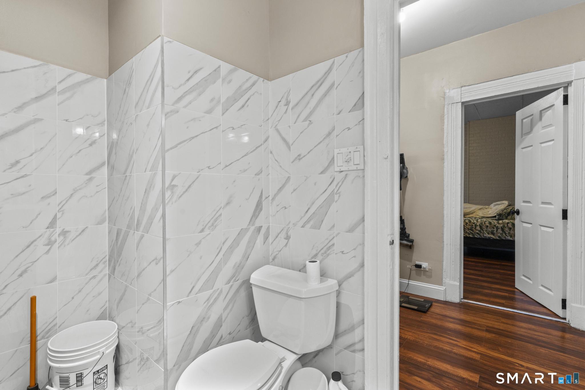 51 Cliff Street Norwich, CT 06360 - Photo 13 of 40