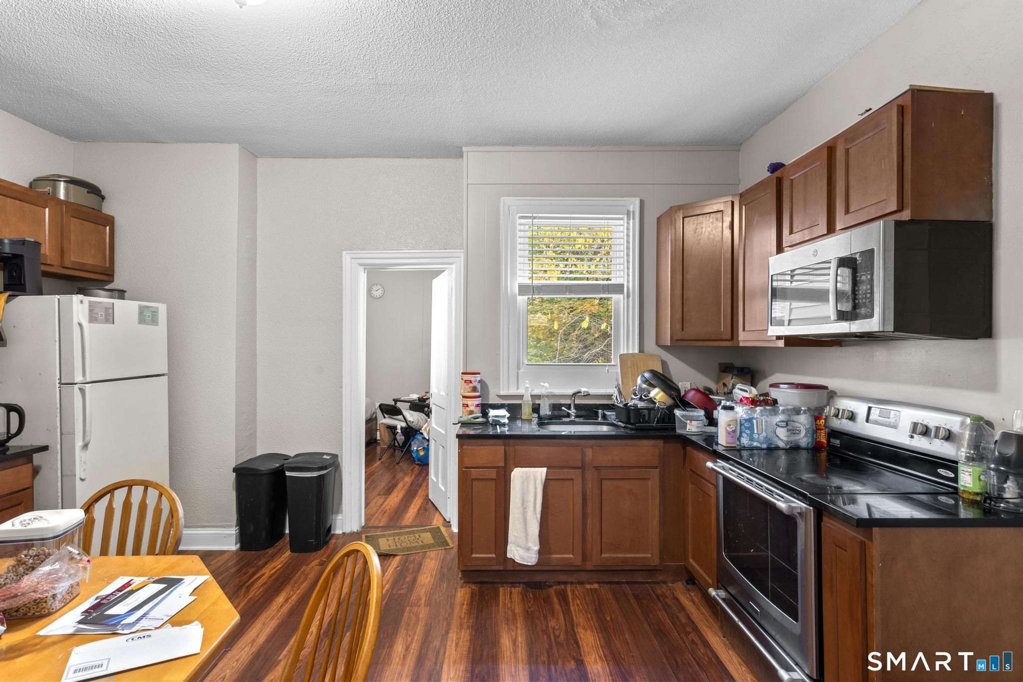 51 Cliff Street Norwich, CT 06360 - Photo 17 of 40