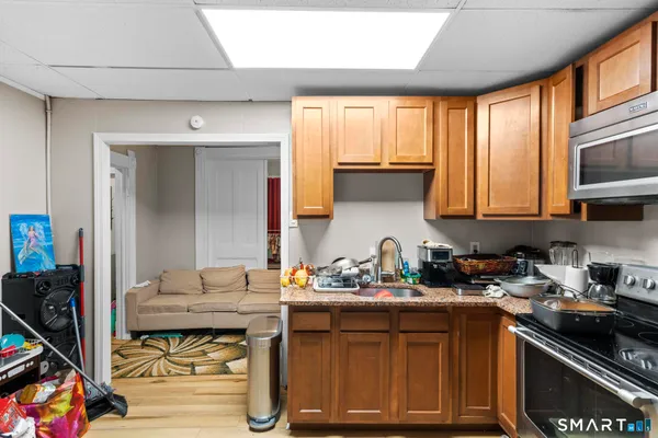 $475,000 | 51-53 Cliff Street, Norwich, CT 06360