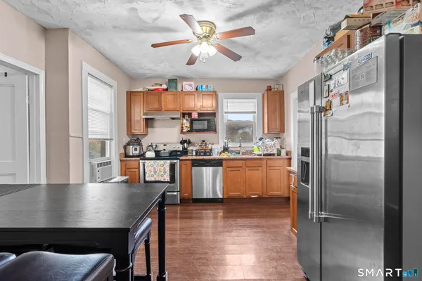 $475,000 | 51-53 Cliff Street, Norwich, CT 06360