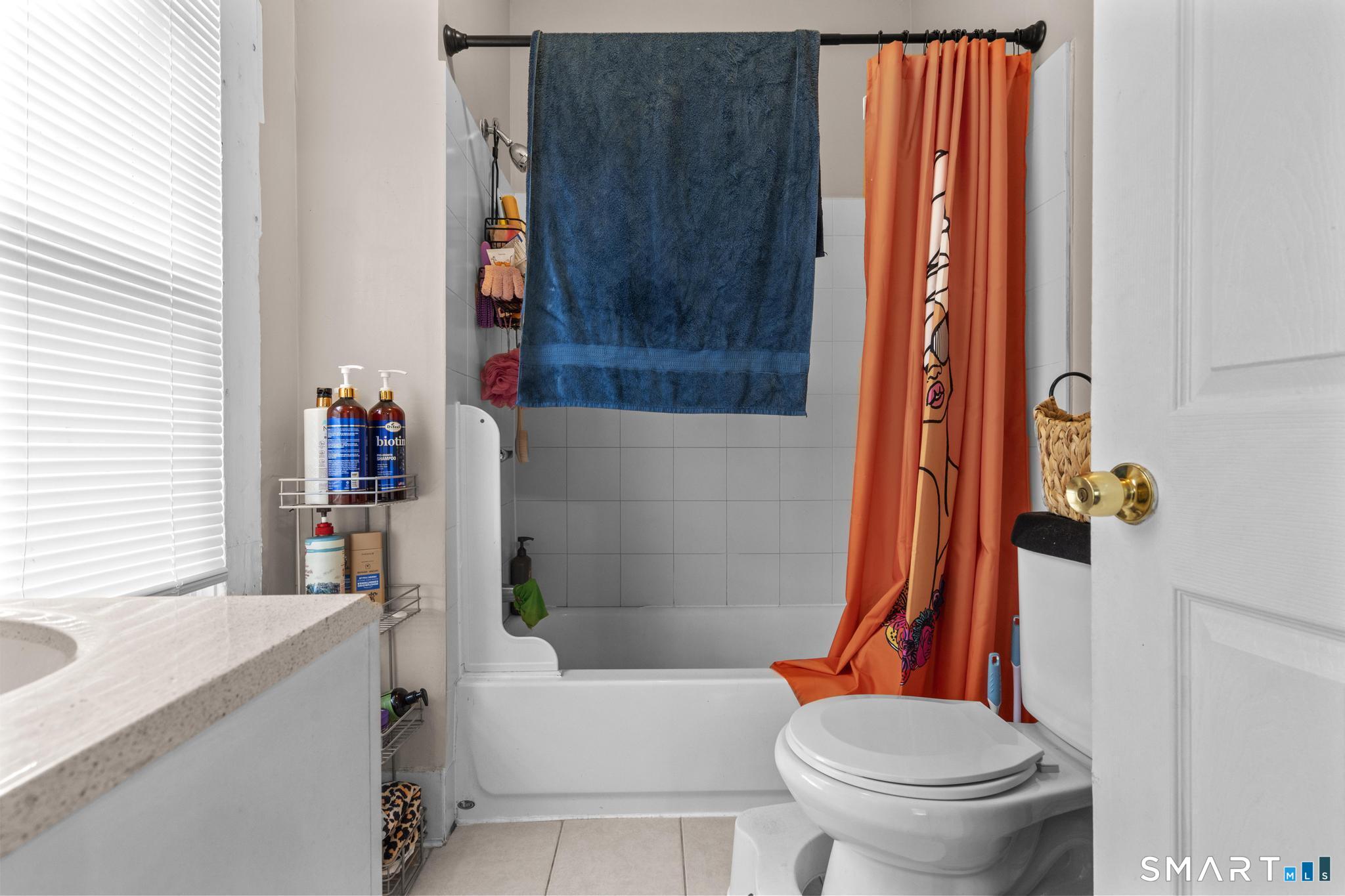 51 Cliff Street Norwich, CT 06360 - Photo 34 of 40