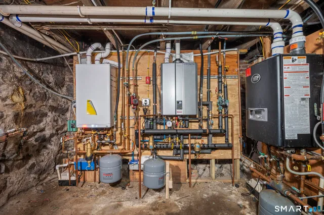 $475,000 | 51 Cliff Street, Norwich, CT 06360