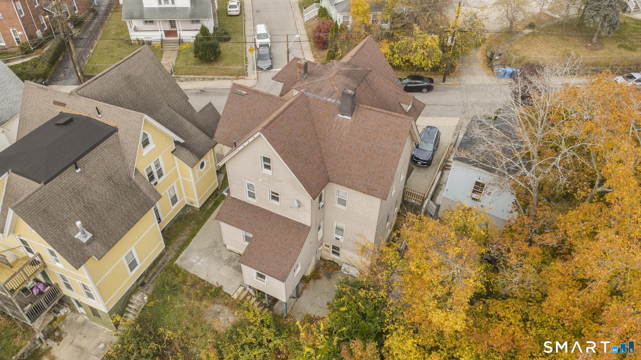 51 Cliff Street Norwich, CT 06360 - Photo 6 of 40