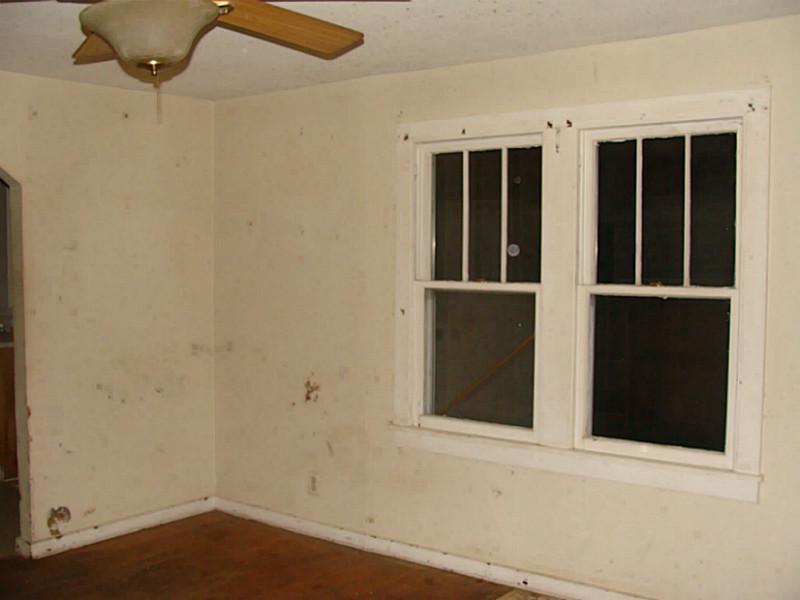 1524 Beam Road Columbus, IN 47201 - Photo 2 of 19 Gallery Image 2