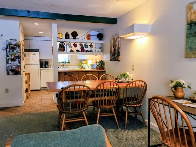 $485,000 | 185 Village Green Drive, Unit 8F, Stowe, VT 05672