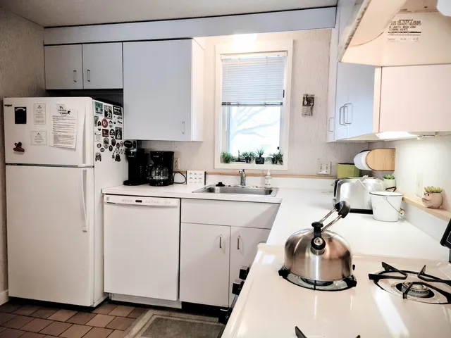 $485,000 | 185 Village Green Drive, Unit 8F, Stowe, VT 05672