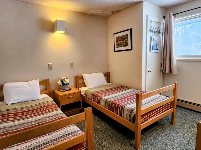 $485,000 | 185 Village Green Drive, Unit 8F, Stowe, VT 05672