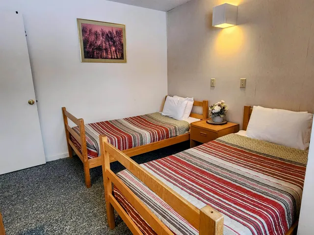 $485,000 | 185 Village Green Drive, Unit 8F, Stowe, VT 05672