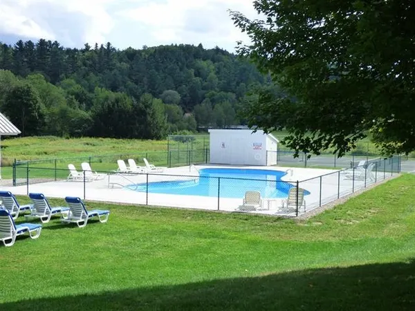 $485,000 | 185 Village Green Drive, Unit 8F, Stowe, VT 05672