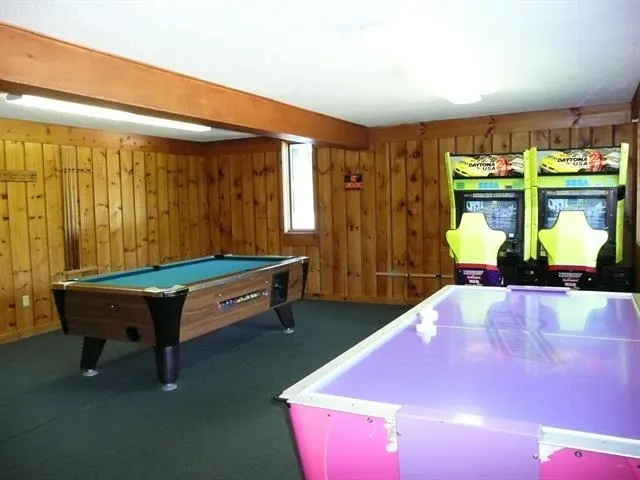 $485,000 | 185 Village Green Drive, Unit 8F, Stowe, VT 05672