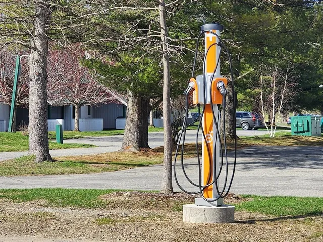 $485,000 | 185 Village Green Drive, Unit 8F, Stowe, VT 05672