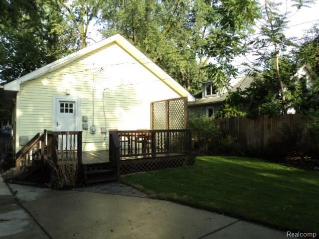 421 Taylor Avenue Rochester, MI 48307 - Photo 17 of 19 17.JPG