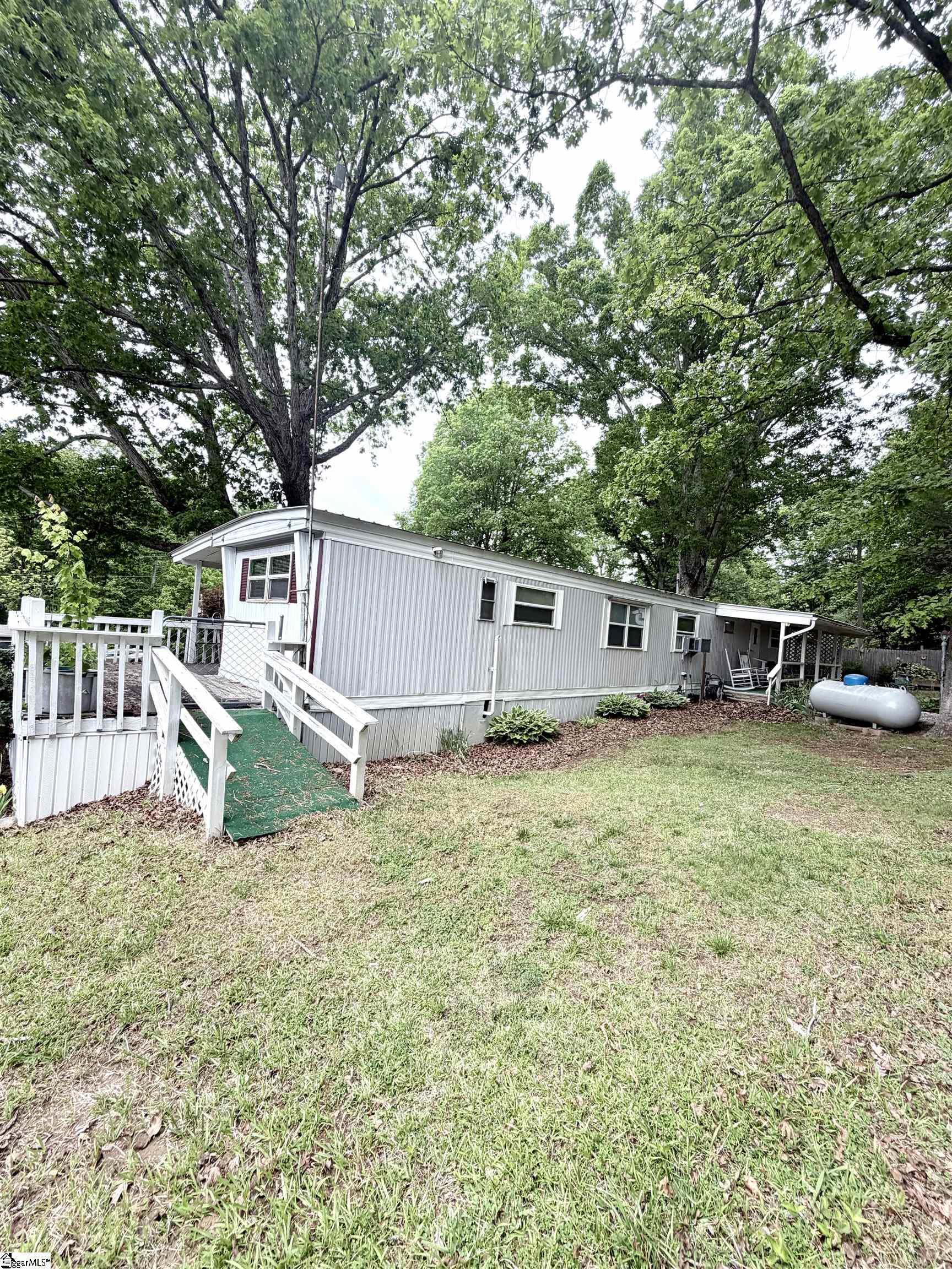 129 Boone Drive Easley, SC 29640 - Photo 7 of 27