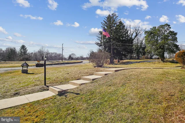 $425,000 | 106 Valley View Farm Lane, Tracys Landing, MD 20779