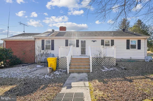 $425,000 | 106 Valley View Farm Lane, Tracys Landing, MD 20779