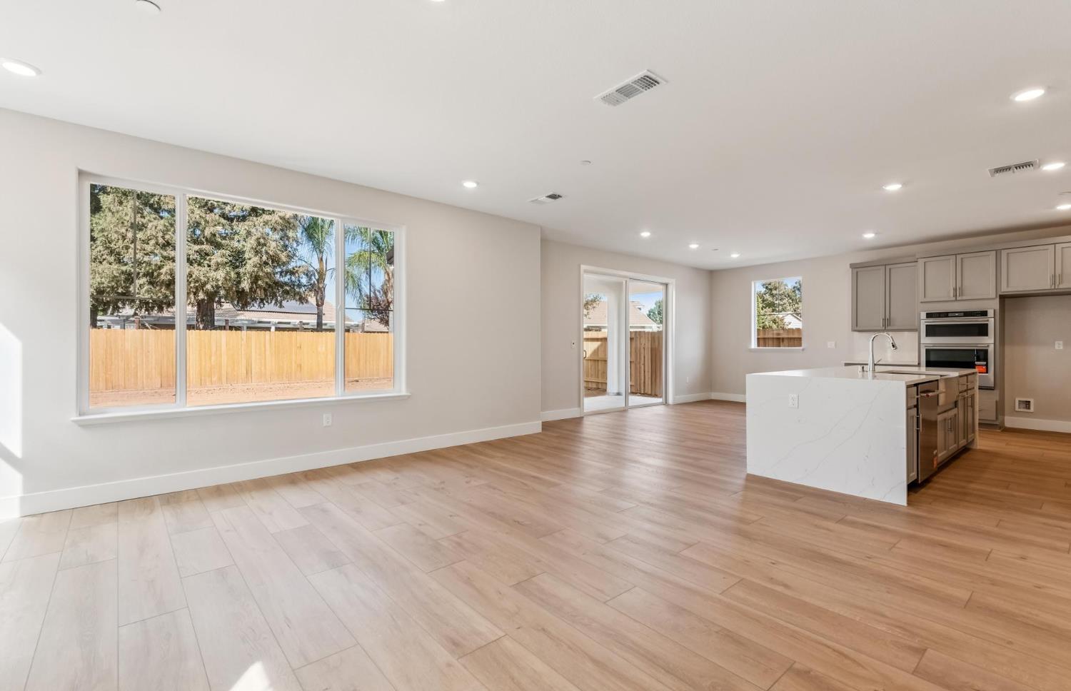 1390 Romey Drive Lincoln, CA 95648 - Photo 12 of 61 Gallery Image 12