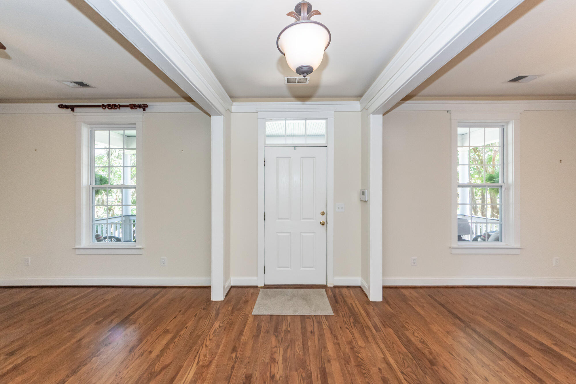 400 Hydrangea Street Summerville, SC 29483 - Photo 5 of 75 04 (1)