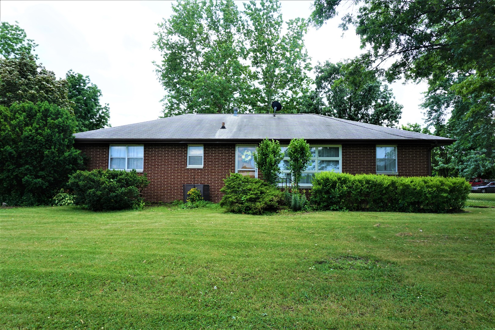 201 Stockholm Road Paxton, IL 60957 - Photo 1 of 30 Gallery Image 1