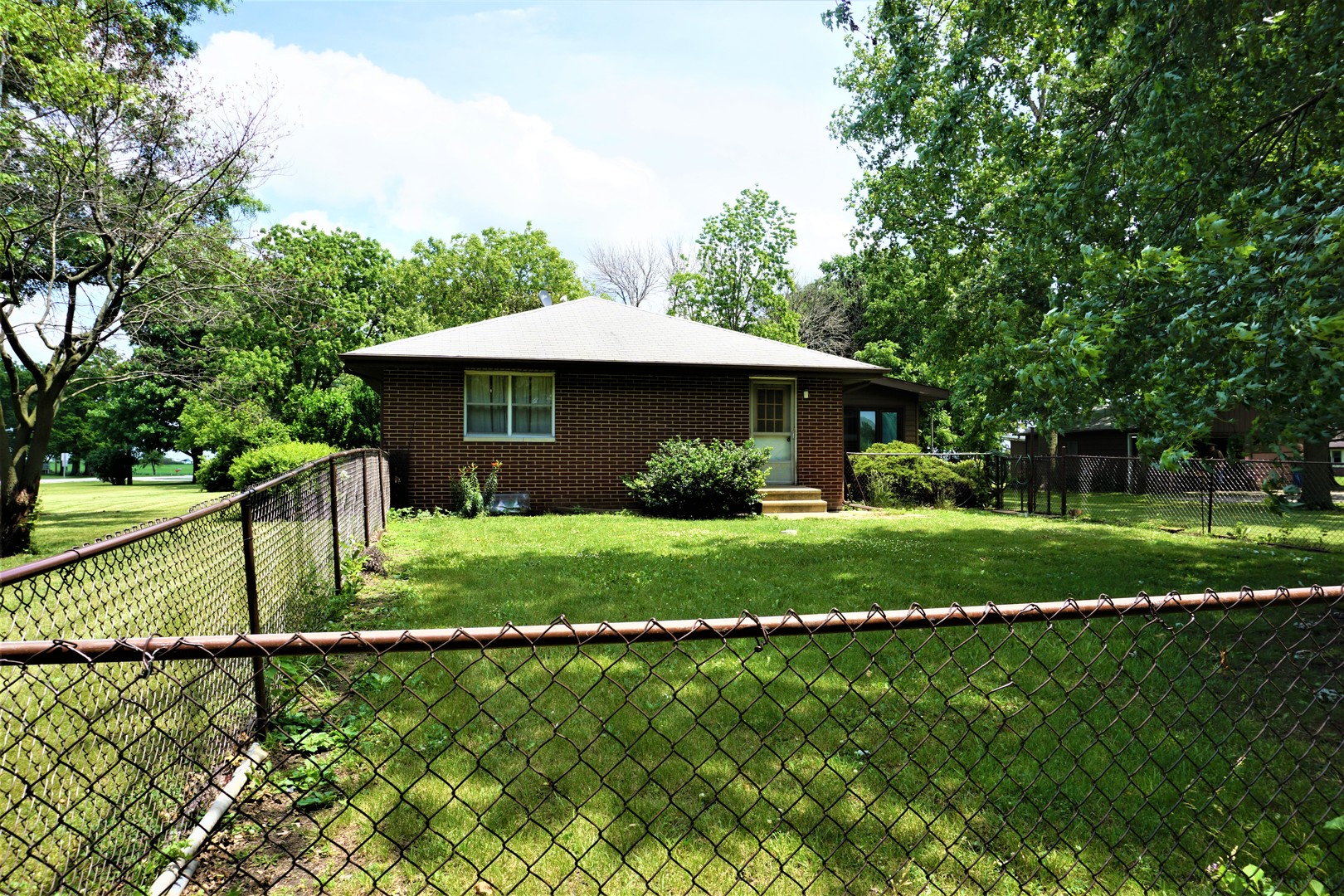201 Stockholm Road Paxton, IL 60957 - Photo 6 of 30 Gallery Image 6