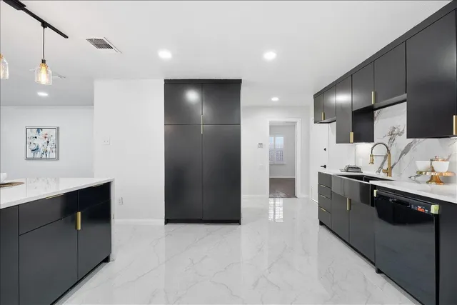 $317,000 | 2503 27th Street, Lubbock, TX 79410