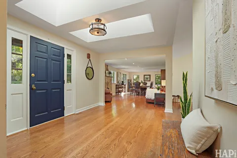 $849,500 | 15192 Rockland Road, Libertyville, IL 60048