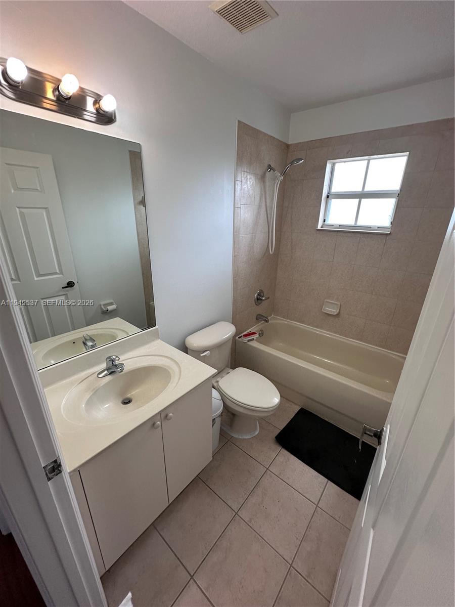 14036 Southwest 260th Street, Unit 102 Homestead, FL 33032 - Photo 12 of 16
