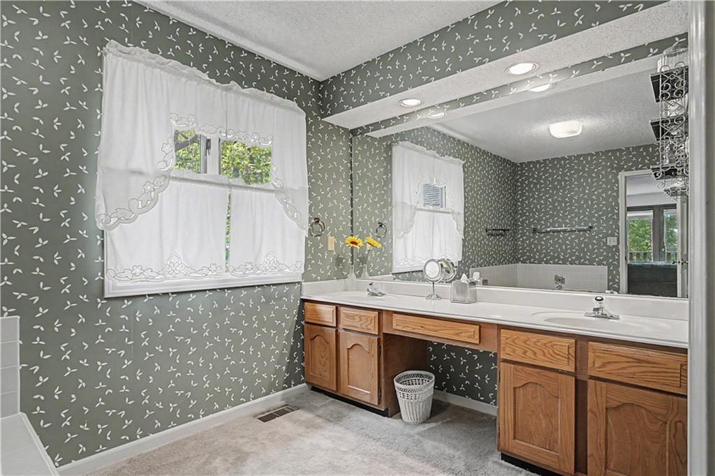 643 North 750 Road Lawrence, KS 66047 - Photo 33 of 61 Gallery Image 33