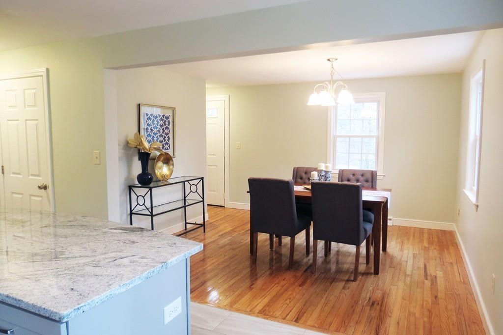 59 Lakeview Road Foxboro, MA 02035 - Photo 5 of 14 Gallery Image 5