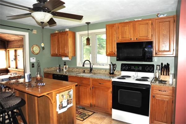 291 Charge Pond Road Wareham, MA 02571 - Photo 6 of 10 Gallery Image 6