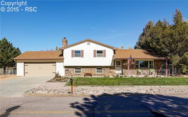 1426 York Road Colorado Springs, CO 80918 - Photo 27 of 35 Picture Perfect!