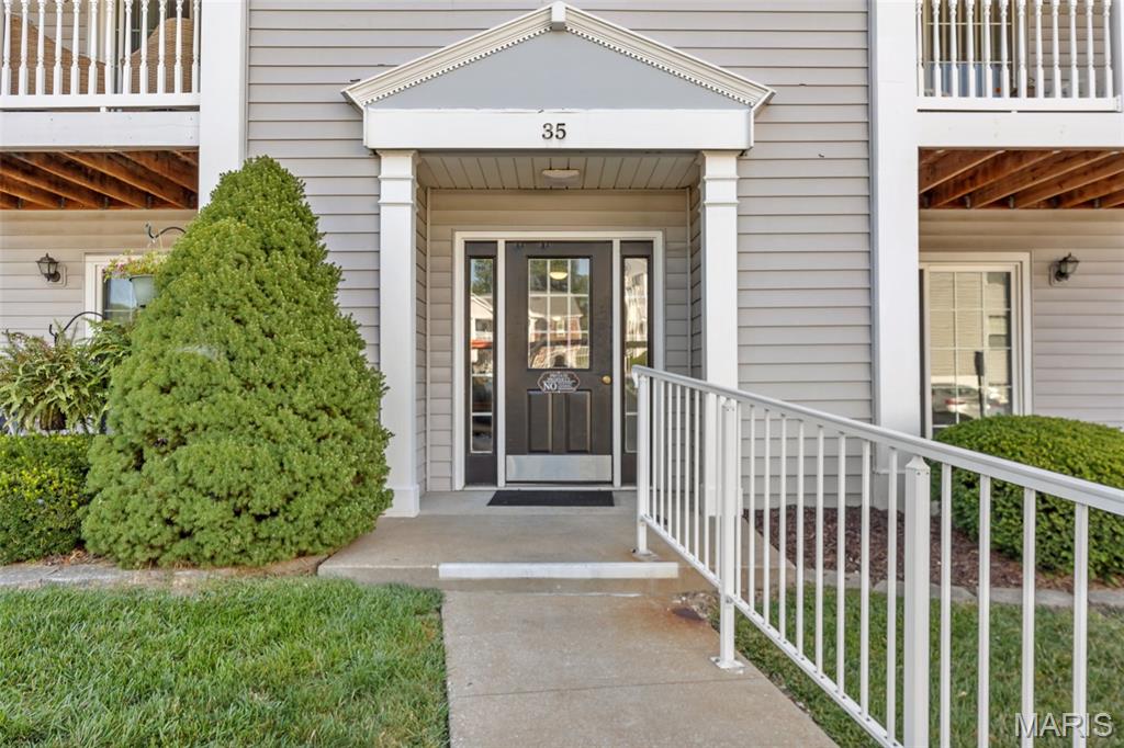 35 Berview Circle, Unit E St. Louis, MO 63129 - Photo 4 of 23
