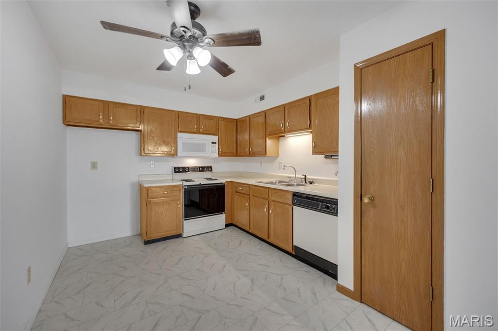 35 Berview Circle, Unit E St. Louis, MO 63129 - Photo 7 of 23