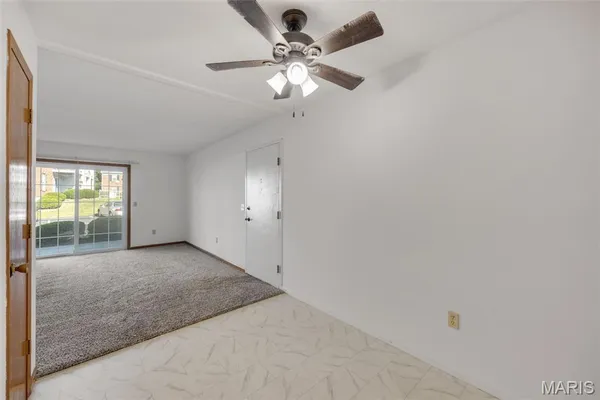 $140,000 | 35 Berview Circle, Unit E, St. Louis, MO 63129